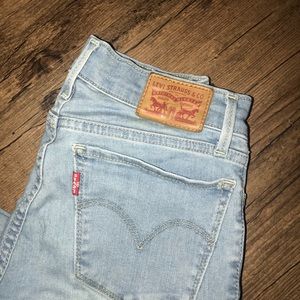 Levi jeans